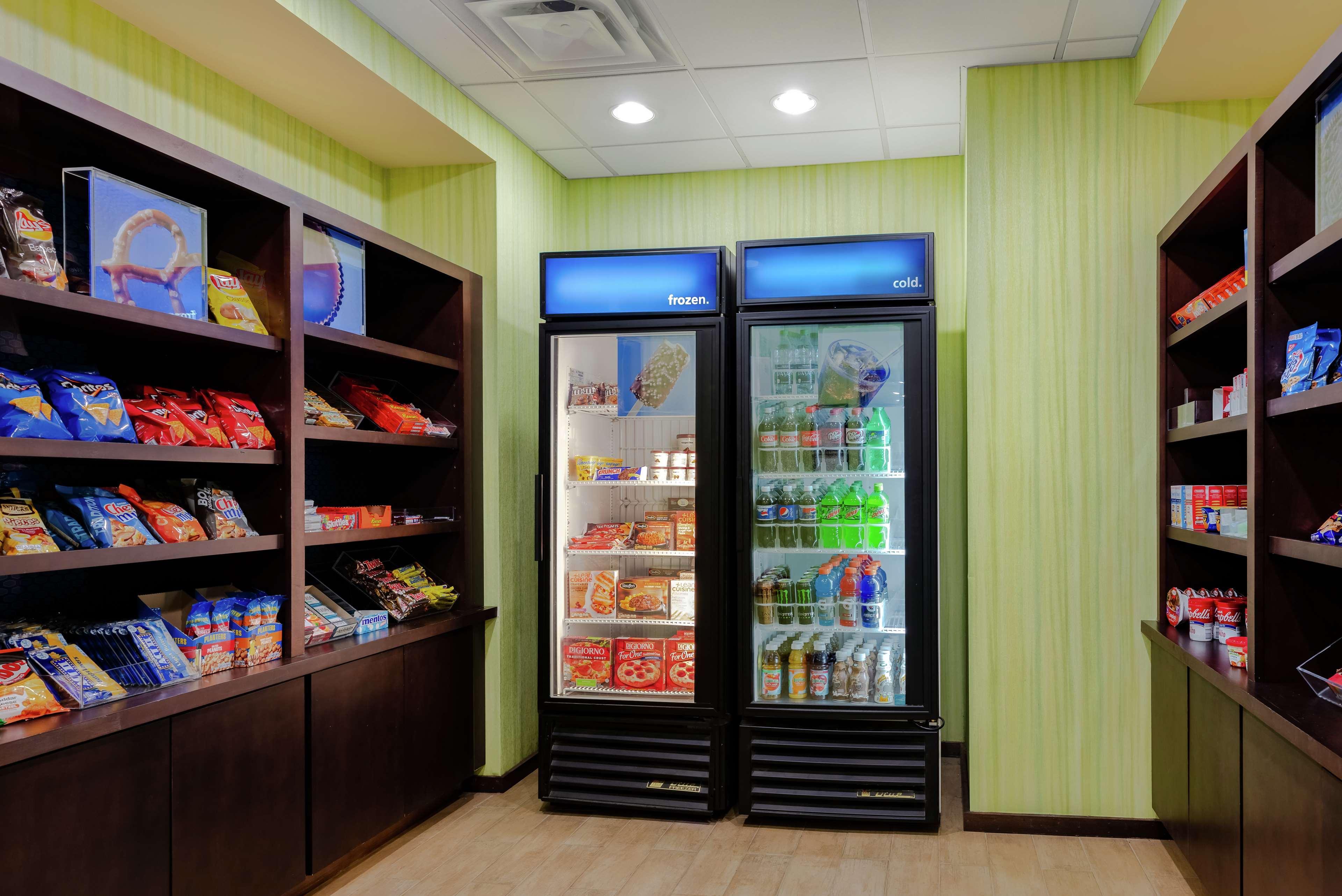 阿代尔斯维尔/卡尔霍恩区汉普顿酒店 Adairsville 外观 照片